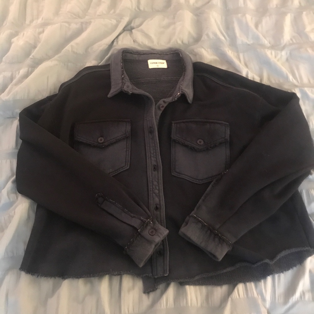 Cropped sweat shirt coat/ top